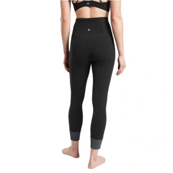 Athleta Elation Rib Trim 7/8 Tight in Black Grey Rib Size L - Picture 3 of 16